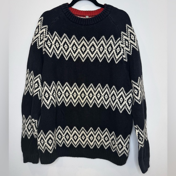 Men's Black and White Sweater - Picture 1 of 7